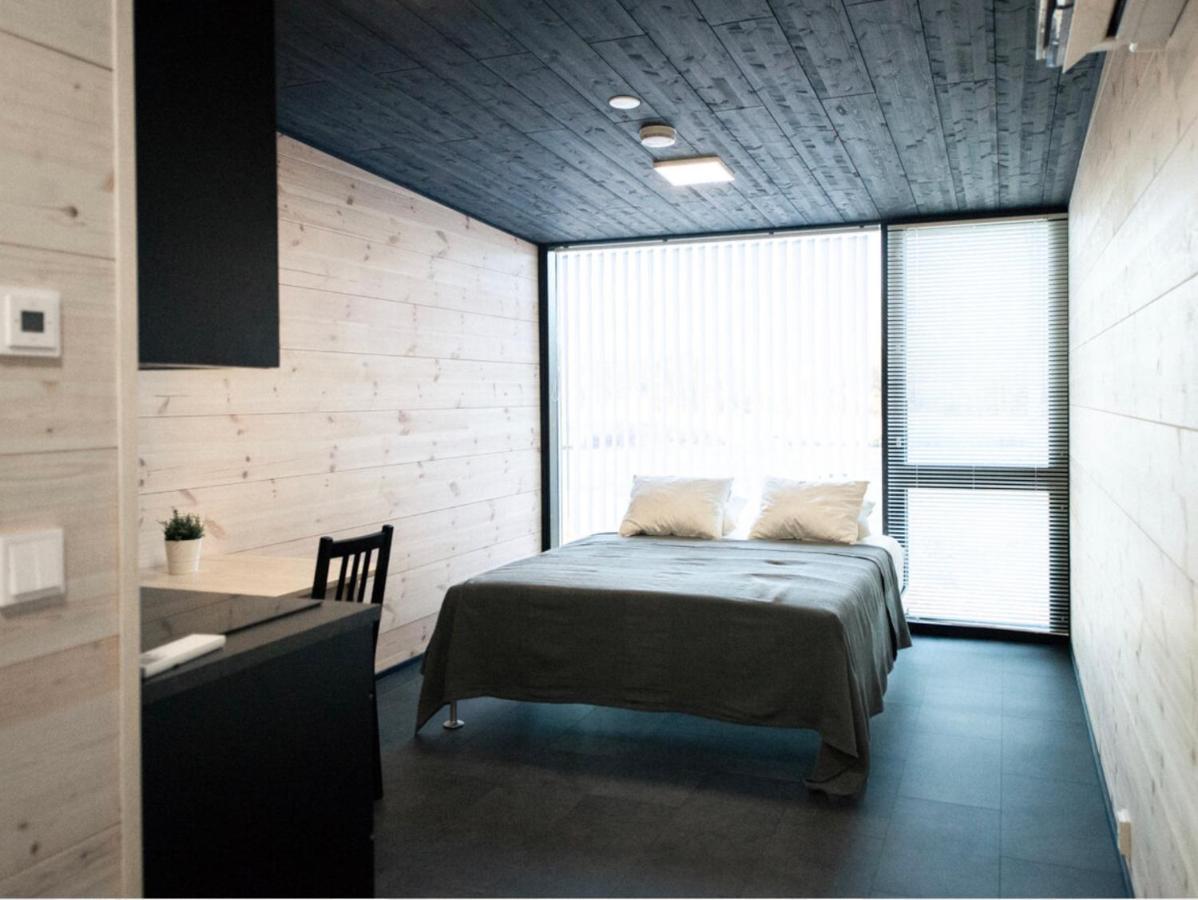 קמפלה Black Hotel מראה חיצוני תמונה